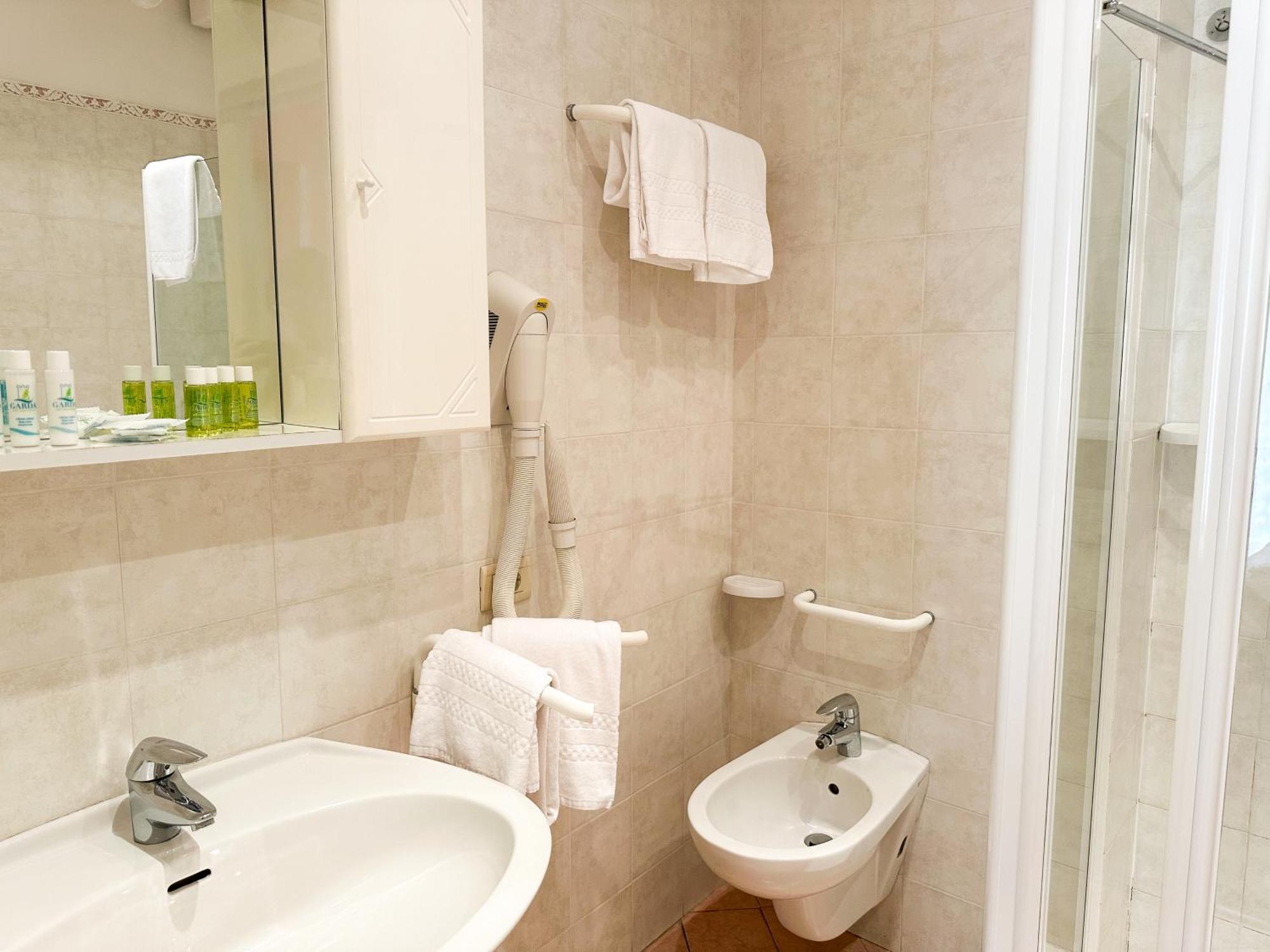 Hotel Bristol Riva del Garda Eksteriør billede