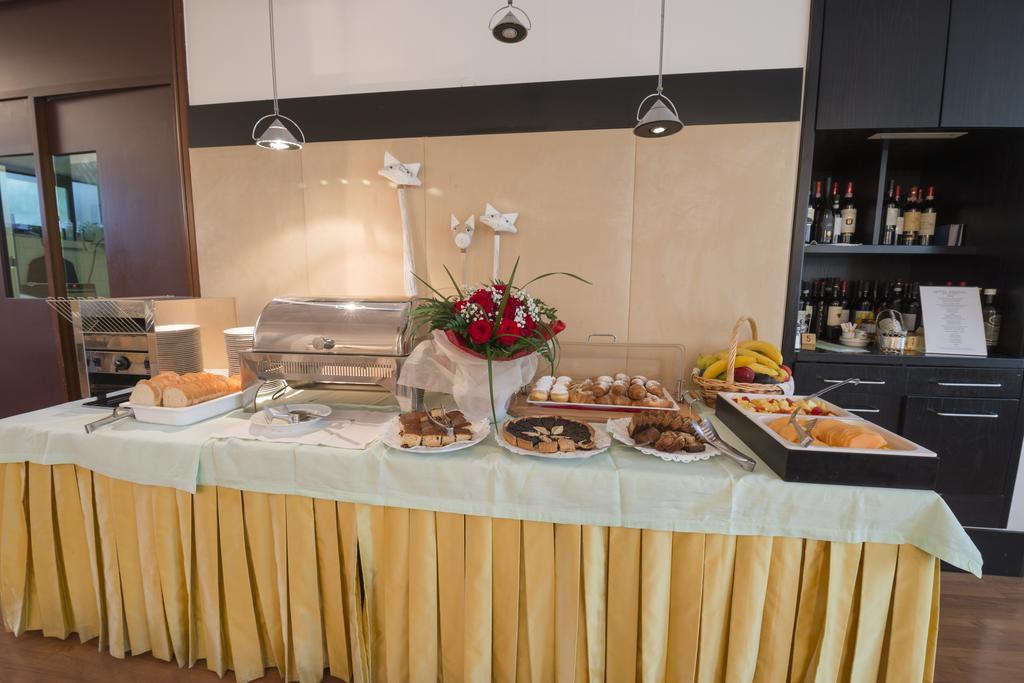 Hotel Bristol Riva del Garda Eksteriør billede